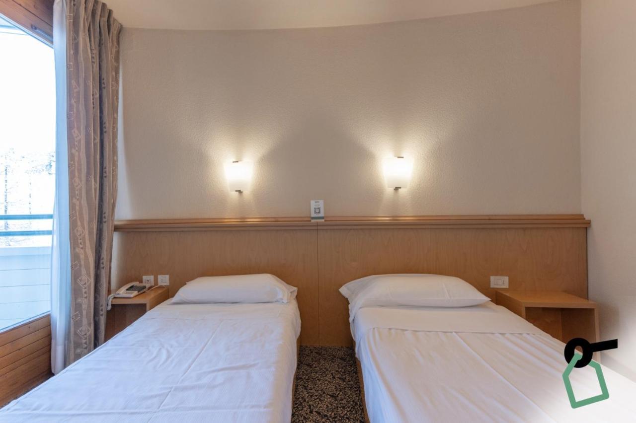 Hotiday Hotel Colle Sestriere Dış mekan fotoğraf
